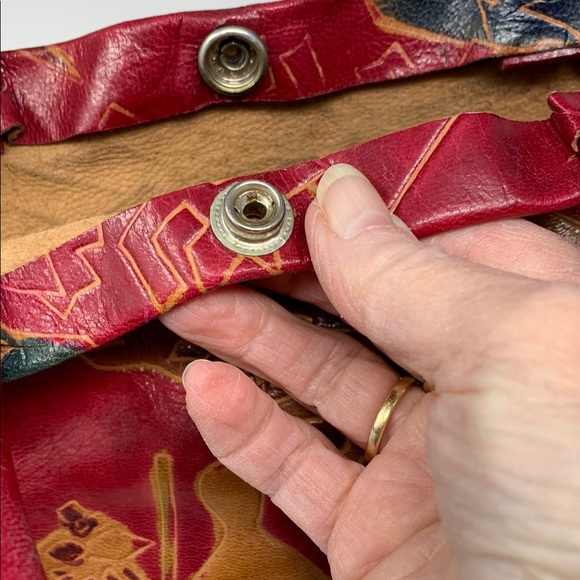 India Leather Red and Brown Giraffe Print Women's Bag - Picture 4 of 5